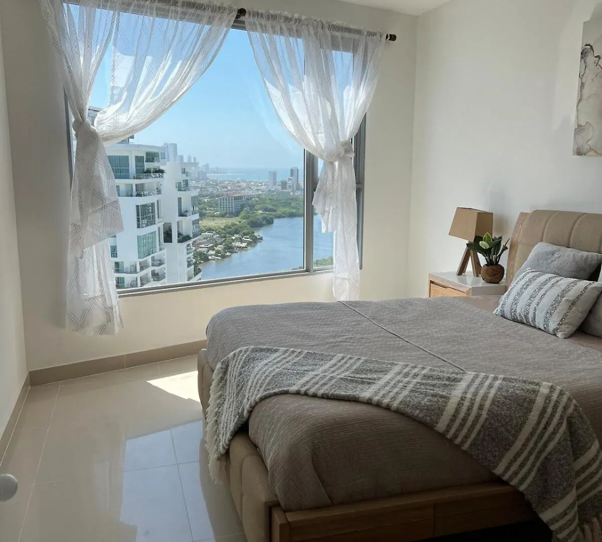 Cartagena Dreams Luxury Oceanfront Suite Wpool 2 Colombia